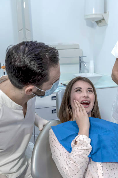 Best Emergency Dentist for Knocked-Out Tooth in Edmundson, MO